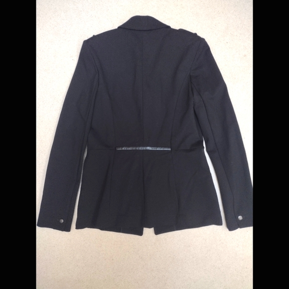 BRAND NEW - WHBM Military-Style Blazer with Epaulettes & Faux Leather Trim - Picture 2 of 8
